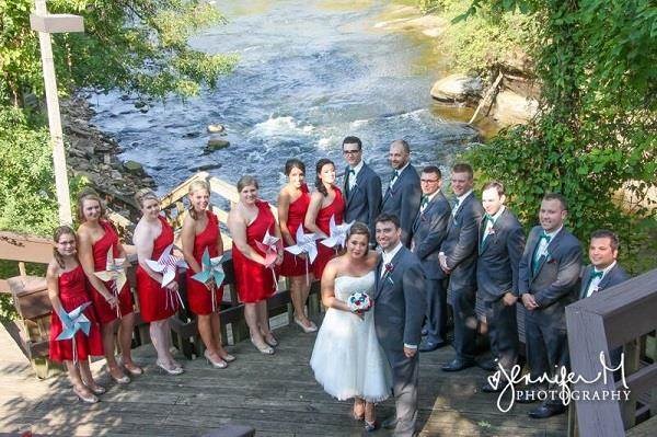 Bride & groom with their bridesmaids and groomsmen