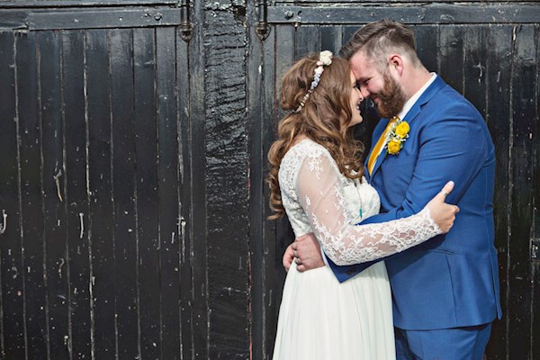 Alternative wedding photography by Lorna Lovecraft | Misfit Wedding