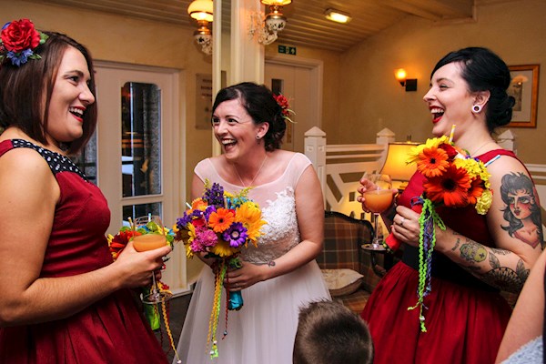 Day of the Dead wedding - Bride with bridesmaids