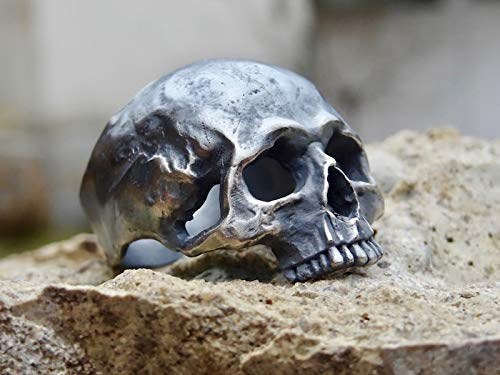 Realistic handmade skull ring from Silverzone77 on Amazon UK | Misfit Wedding
