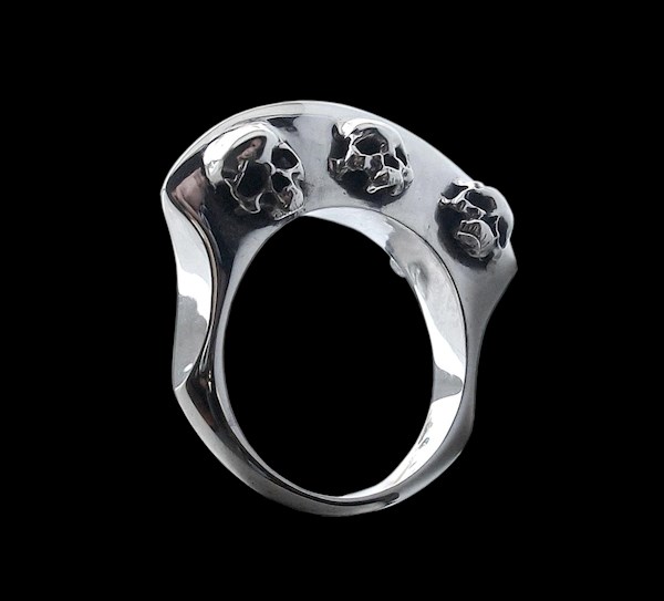 Viking Axe skull wedding ring from Silveralexa on Etsy | Misfit Wedding